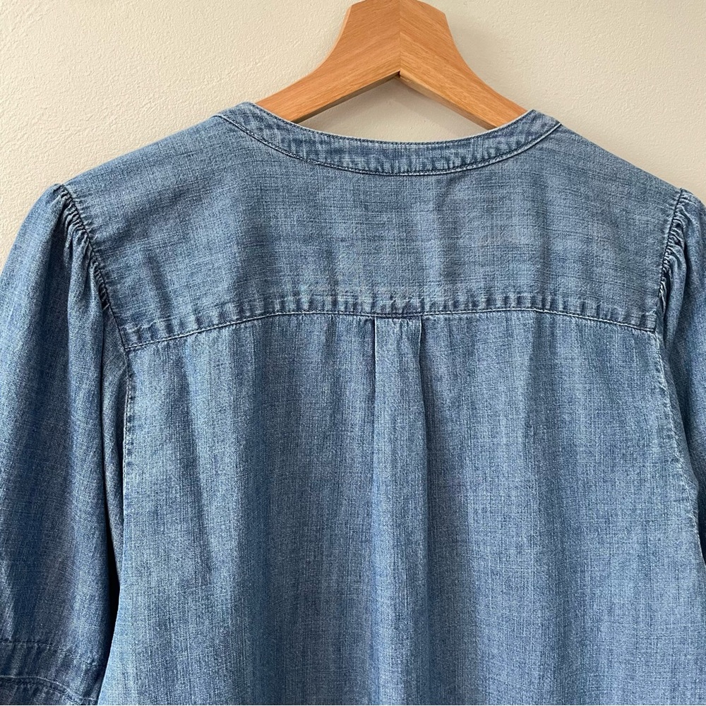J. McLaughlin Laramie Chambray Linen Blend Blouse - Picture 8 of 13